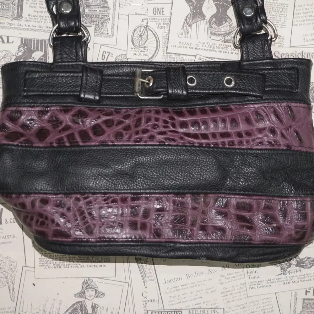 Vintage Y2K American Vintage Accessories crocodile skin 2